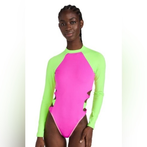 LOVESHACKFANCY X HURLEY - MAX SOLID BLOCKED BOW CHEEKY SURF SUIT size medium new - Picture 6 of 9